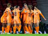 Oranje wint nipt van Schotland en profiteert richting Spelen van verlies Engeland