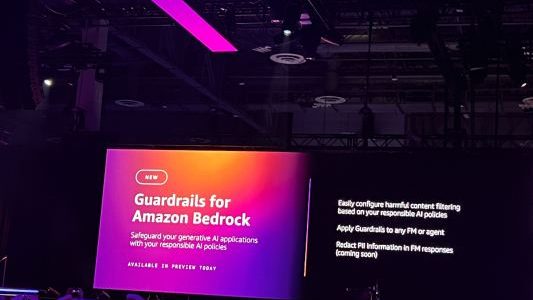AWS fuegt Guardrails fuer Amazon Bedrock hinzu um den Schutz