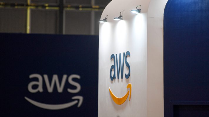 Amazon stellt neue Chips fuer das Training und den Betrieb