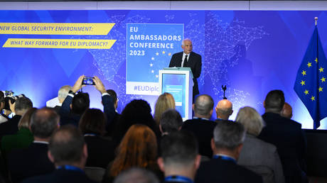 Borrell von der EU gibt „moralisches Versagen der westlichen Diplomatie