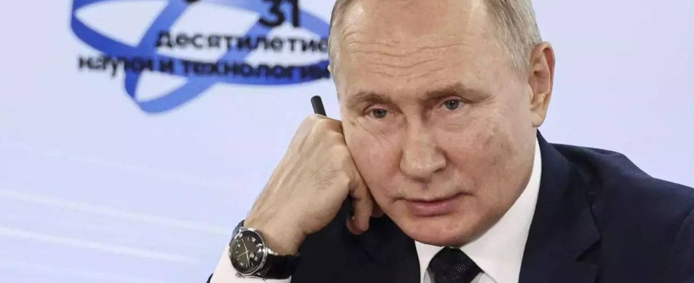 Der Kreml sagt Putin werde am 14 Dezember eine jaehrliche