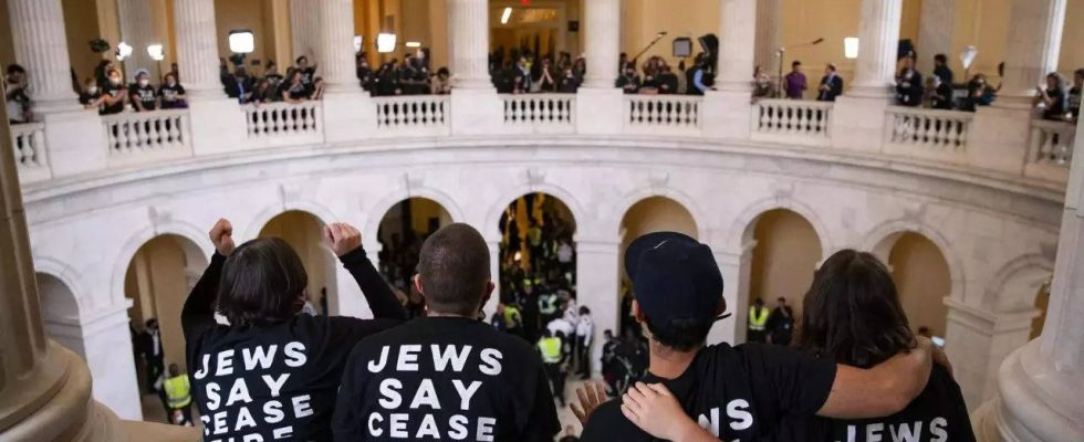 Der offene Hass auf Juden nimmt weltweit zu angeheizt durch
