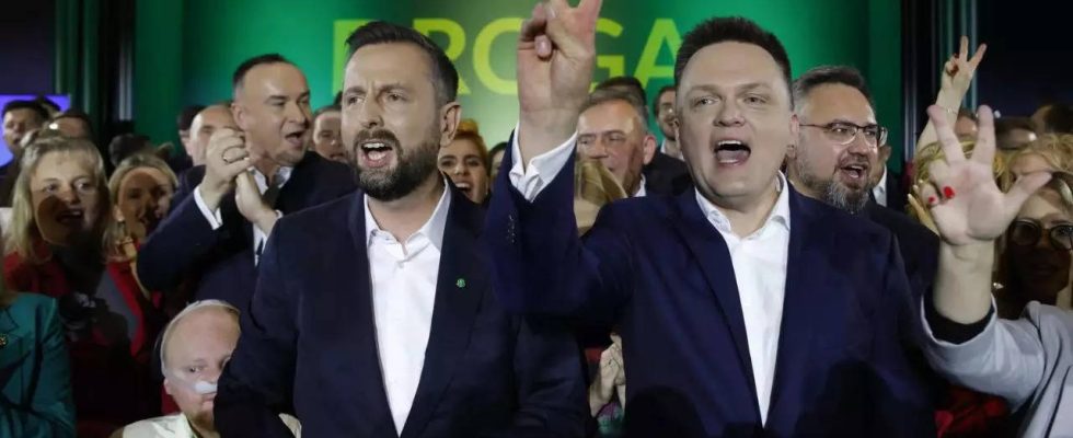 Die Fuehrer der polnischen Oppositionsparteien unterzeichnen einen Koalitionsvertrag nachdem sie