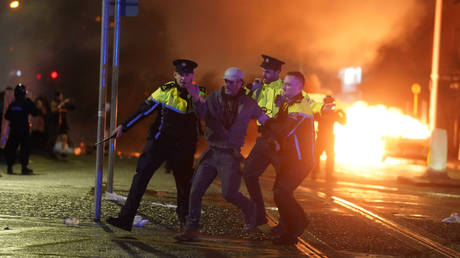 Die Unruhen in Dublin haben „Irland beschaemt – Premierminister –
