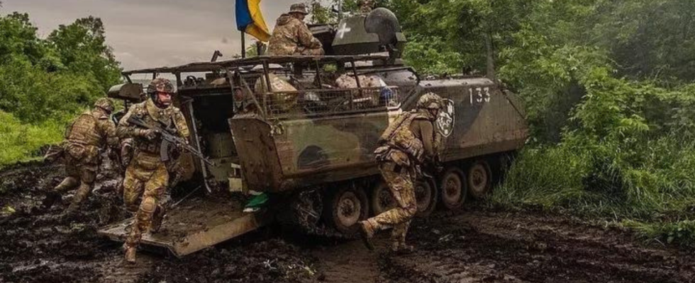 Die ukrainische Armee sagt dass sie am Fluss Dnipro vorrueckt