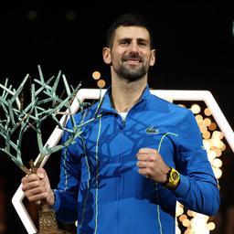 Djokovic uebertrifft Dimitrov im Paris Finale und holt sich seinen vierzigsten