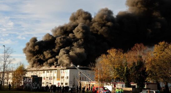 Freispruch wegen Brandstiftung in Amsterdamer Containerhaeusern Inlaendisch