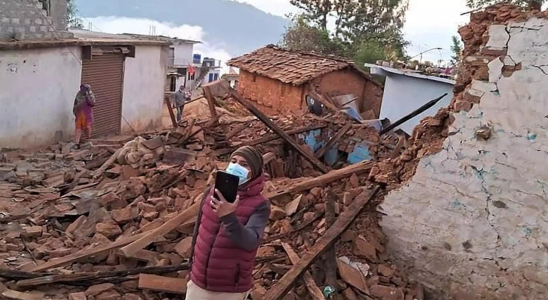 Im vom Erdbeben heimgesuchten Nepal wurde ein Nachbeben der Staerke