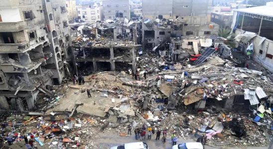 Israelischer Angriff Kommunikation zum Gazastreifen unterbrochen waehrend Israel das Hauptkrankenhaus