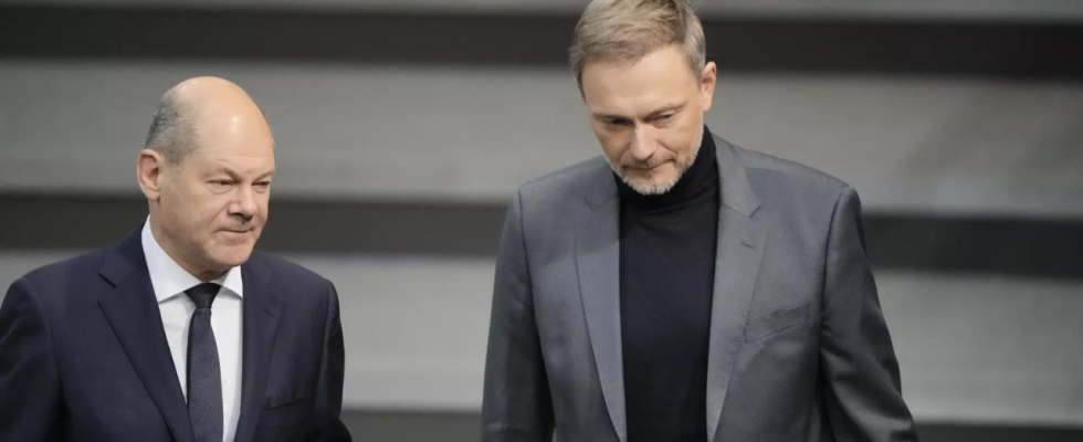 Koalitionsstreitigkeiten Deutsche Regierung will Haushaltskorrekturen als Ausweg aus der Krise
