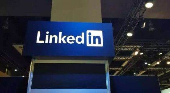 LinkedIn LinkedIn fuegt neuen KI Job Coach fuer Premium Benutzer hinzu