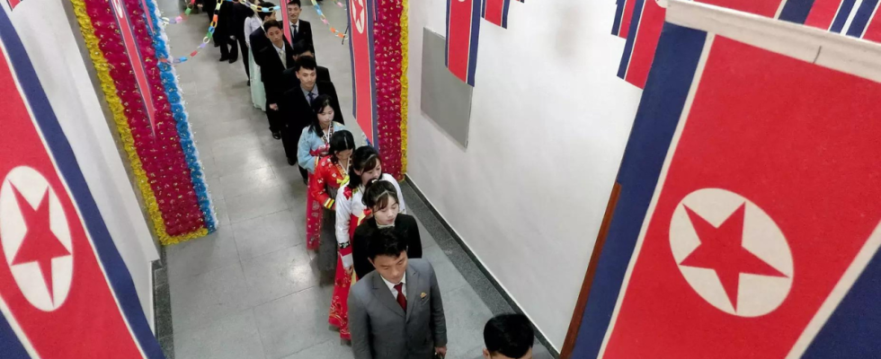 Nordkorea Nordkorea weist bei Wahlen auf seltene Meinungsverschiedenheiten hin obwohl