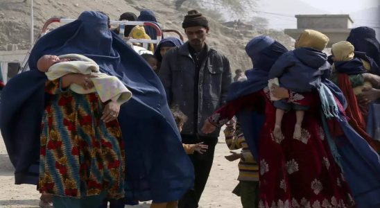 Pakistan Der Grenzuebergang Pakistan Afghanistan ist ueberlastet da Afghanen die Ausweisung