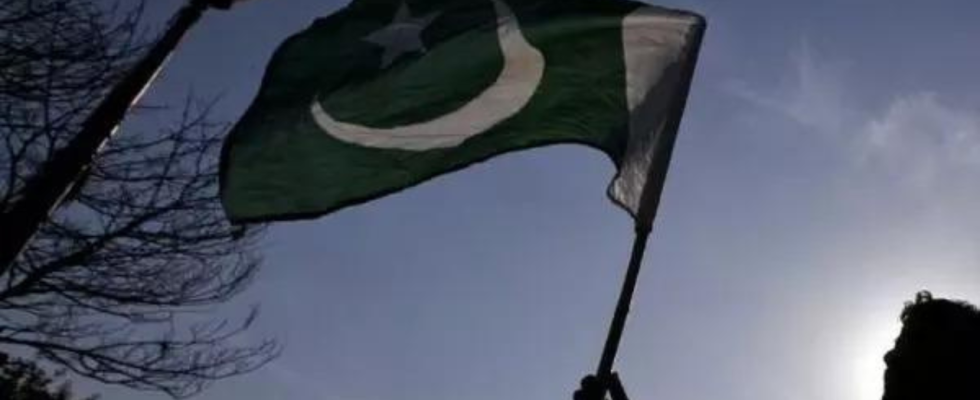 Pakistanischer Richter wurde seines Amtes enthoben nachdem er den Verteidigungsminister