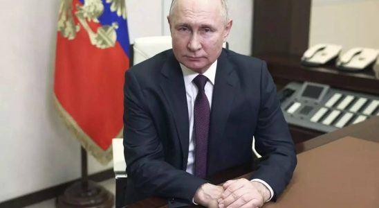 Putin Putin stimmt neuen Beschraenkungen der Medienberichterstattung im Vorfeld der