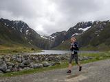 Schottischer Ultramarathonlaeufer wegen Fahrens waehrend des Wettkampfs fuer ein Jahr