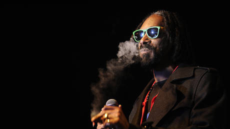 Snoop Dogg erklaert „mit dem Rauchen aufhoeren – Unterhaltung
