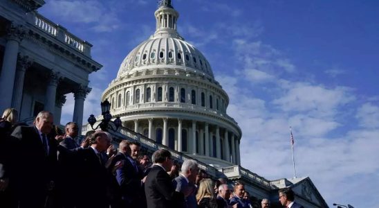 Sprecher des US Repraesentantenhauses Das US Repraesentantenhaus verabschiedet ein Ausgabengesetz um einen