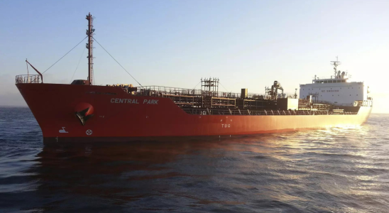 Tanker im Nahen Osten nach Reaktion der US Marine vor Angreifern