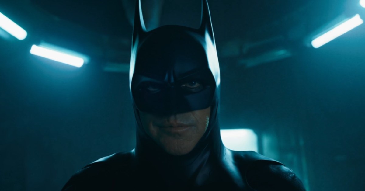 Parallel zum Super Bowl erscheint der offizielle Trailer zu The Flash, in dem Ezra Miller Michael Keaton Batman sowie Zod und Supergirl trifft.