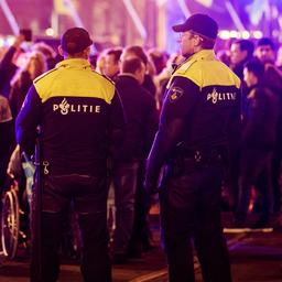 Angenehme Nachtleben Atmosphaere veraendert sich in Tilburg sechs Festnahmen Beamte verletzt