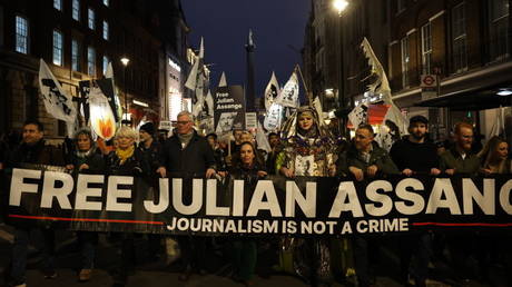 Assange erhaelt Gerichtstermin fuer „letzte Chance gegen US Auslieferung Berufung einzulegen