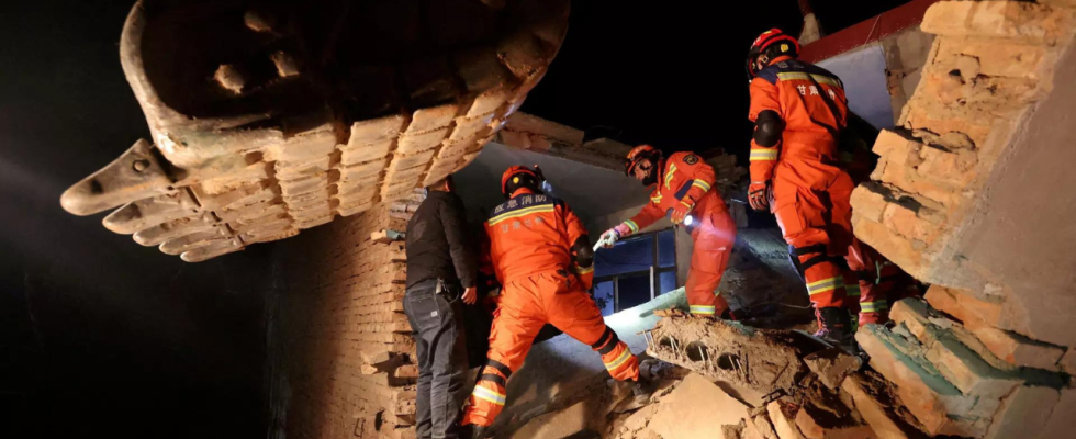 China befindet sich im „Wettlauf gegen die Zeit um Erdbebenopfer