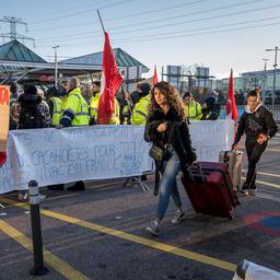 Der Flughafen Genf kaempft mit streikbedingten Annullierungen und Verspaetungen