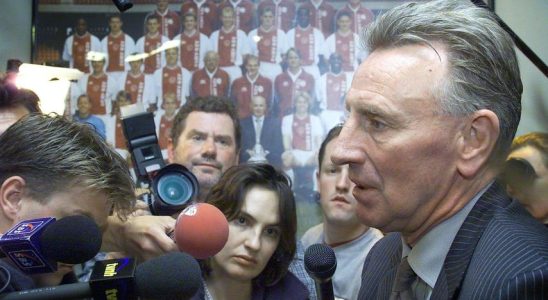 Der ehemalige Ajax Direktor Frank Kales ist im Alter von 81