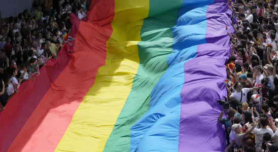 Der thailaendische Gesetzgeber genehmigt zunaechst die gleichgeschlechtliche Ehe