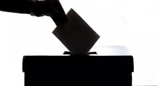Die pakistanische Wahlkommission erhaelt ueber 28000 Nominierungen fuer bevorstehende Wahlen