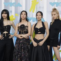 Die suedkoreanische Girlgroup BLACKPINK macht gemeinsam weiter Musik