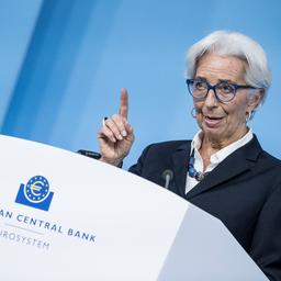 EZB laesst Zinsen unveraendert weil die Preise immer weniger steigen