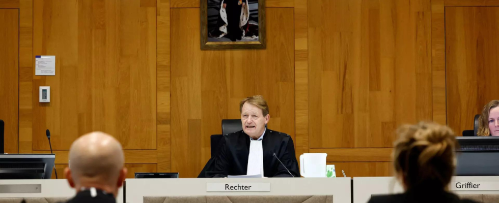 Ein Gericht in Den Haag lehnt den Versuch ab den