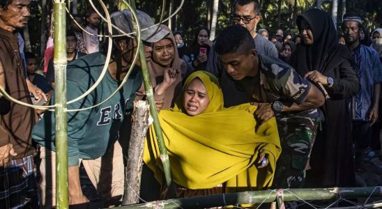 Explosion Indonesische Arbeiter protestieren nach toedlicher Explosion in Nickelfabrik