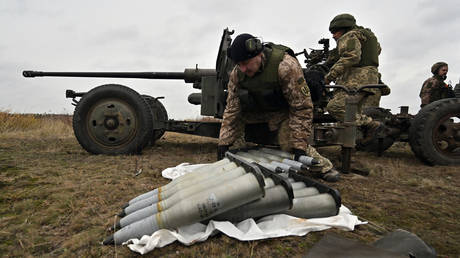 Finnland produziert Artilleriegeschosse fuer die Ukraine – Verteidigungsminister – World