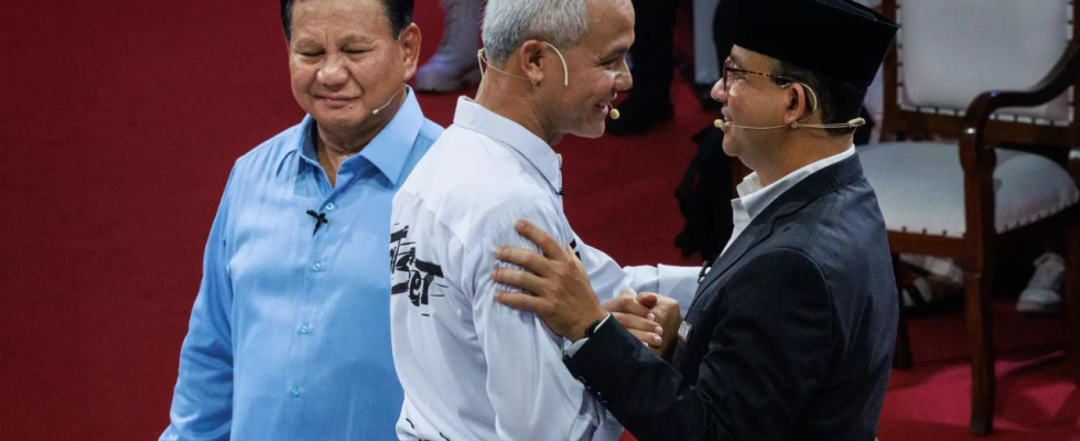 Indonesiens Praesidentschaftskandidat Prabowo Der indonesische Praesidentschaftskandidat Prabowo festigt die Fuehrung