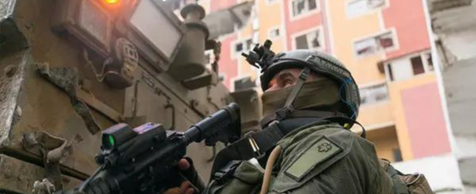 Israel draengt auf Gaza Offensive Israel draengt auf Gaza Offensive und beschlagnahmt