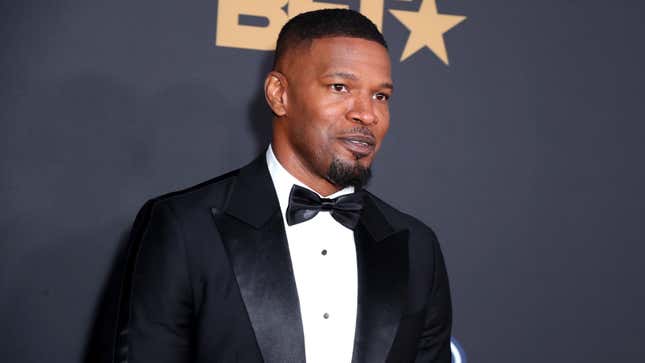 Jamie Foxx tritt zum ersten Mal seit der Gesundheitskrise oeffentlich