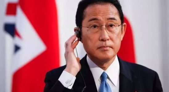 Japanische Minister treten zurueck da Fumio Kishida aufgrund eines Finanzskandals