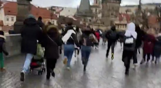 Mindestens zehn Tote und Dutzende Verletzte bei Schiesserei in Prag