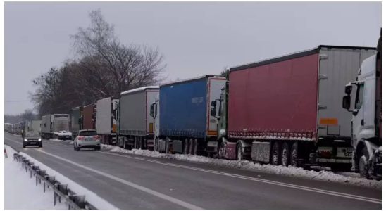 Nach Aufhebung der Blockade polnischer Landwirte beginnen Lastwagen die Grenze