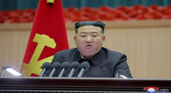 Nordkorea Nordkorea feuert Kurzstreckenraketen ab und macht die USA fuer