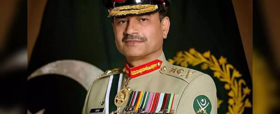 Pakistanischer Armeechef Pakistanischer Armeechef reist zum ersten offiziellen Besuch in