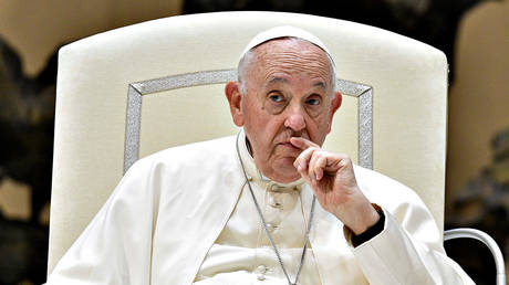 Papst Franziskus plant katholische Riten fuer seine Beerdigung zu vereinfachen