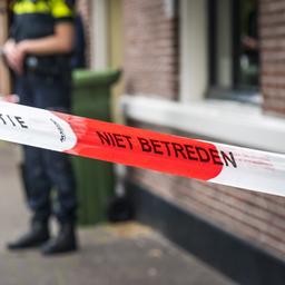 Person starb bei Messerstecherei im Stadtzentrum von Enschede Inlaendisch