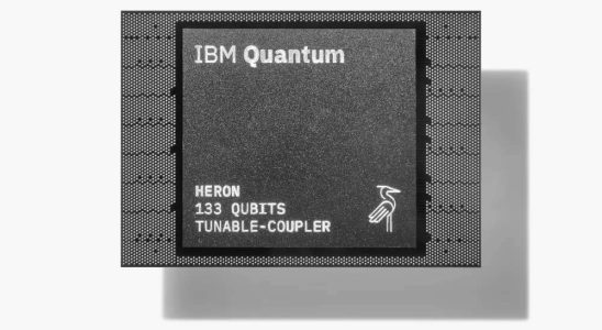 Quantencomputing IBM bringt den ersten 1000 Qubit Chip auf den Markt Was