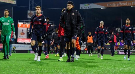 Rekordteam PSV erlebt mit einem Sieg ueber Feyenoord den besten