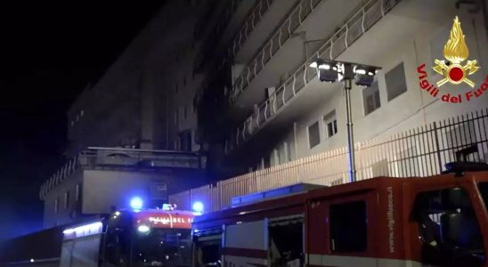 Rom Bei einem Brand in einem Krankenhaus in der Naehe
