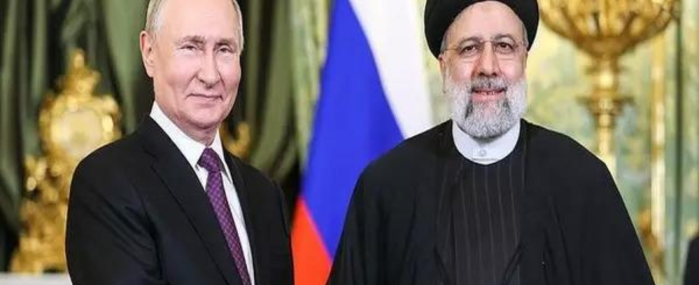 Russland Ebrahim Raisi trifft Wladimir Putin und bezeichnet die Zusammenarbeit